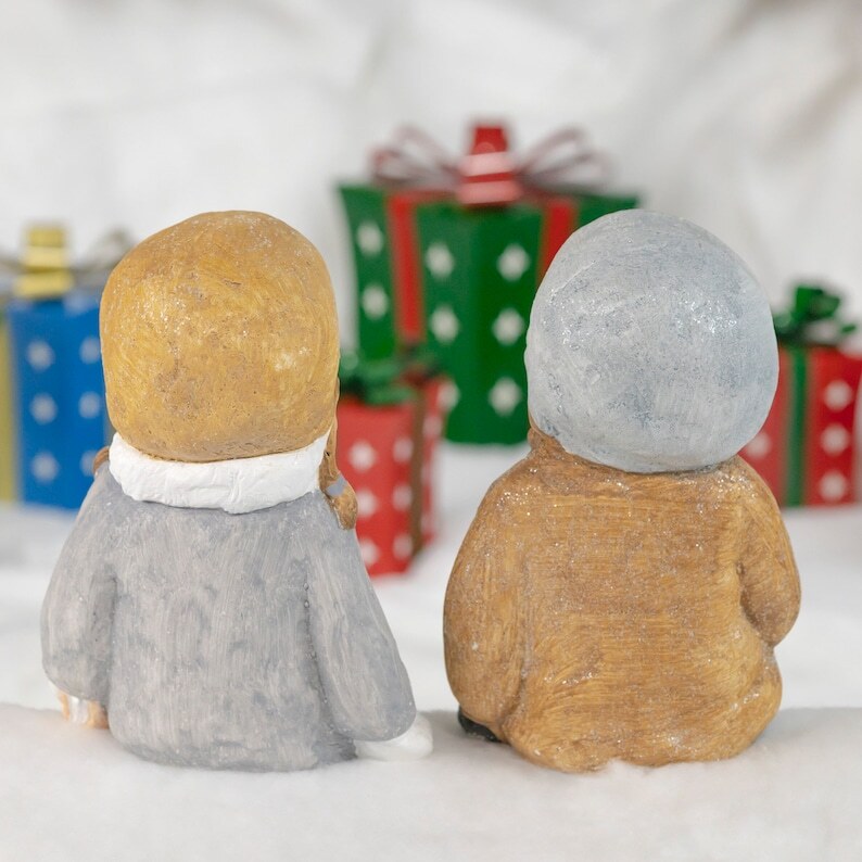 Set of 2 Christmas Sitting Kids with Books