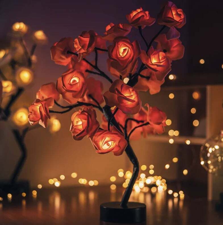 Forever Rose Tree Lamp